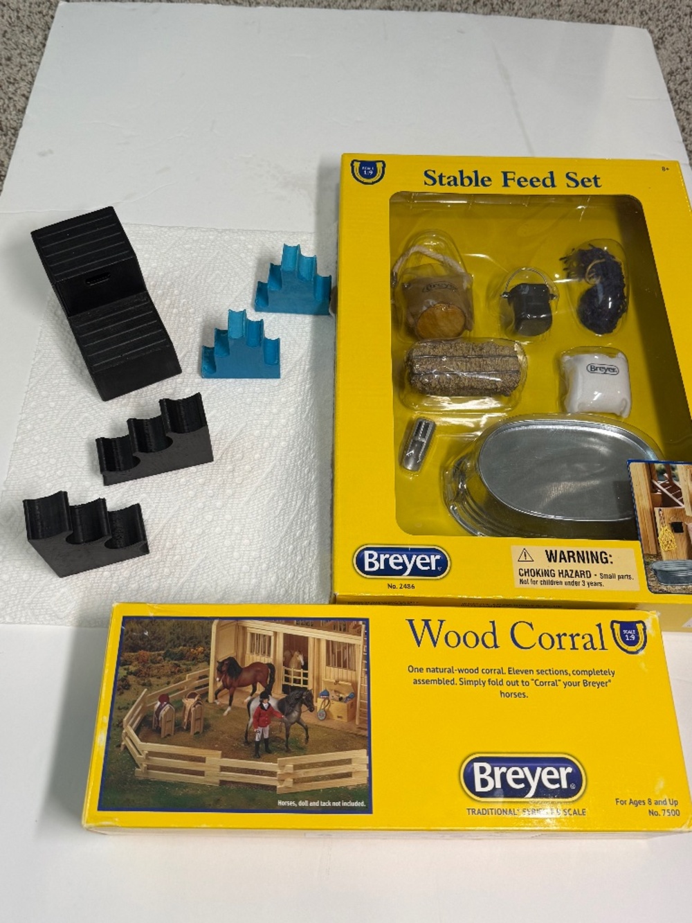lot of Breyer stable accessories